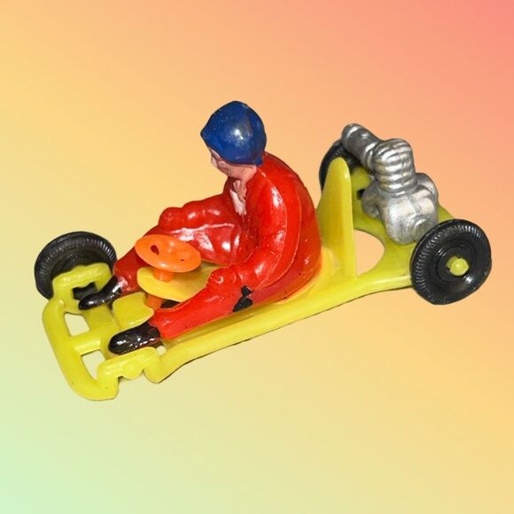 2 Vintage Go Kart Racing Plastic Toy Cake Toppers B17 - Picture 3 of 6